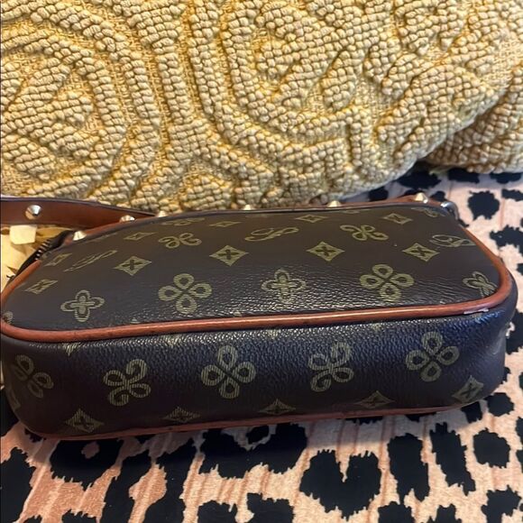 Stylish Black and Brown Designer Shoulder Bag - Picture 6 of 11